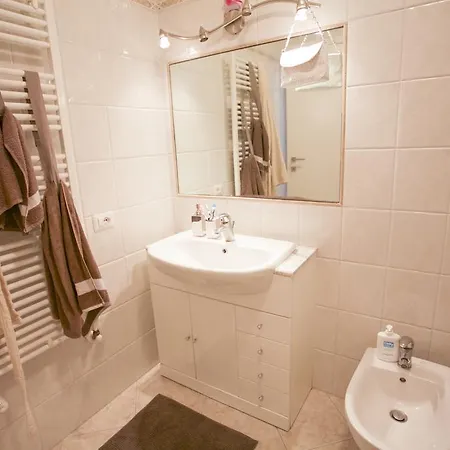 Bilocale Sottobomba Apartman *